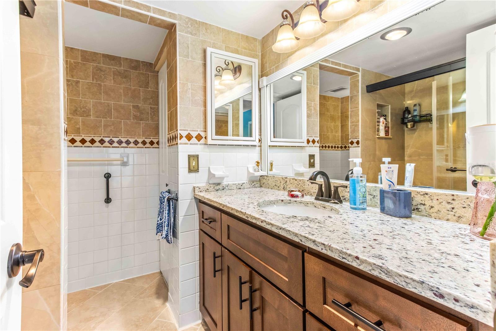 Image 80 of 96 For 1380 Gulf Boulevard 906