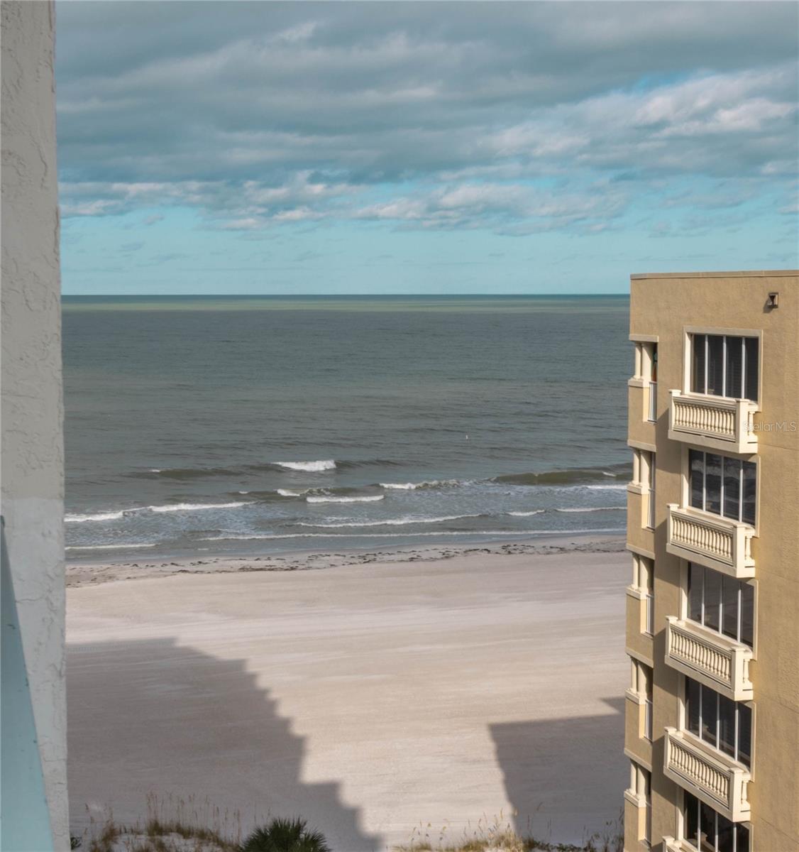 Image 86 of 96 For 1380 Gulf Boulevard 906