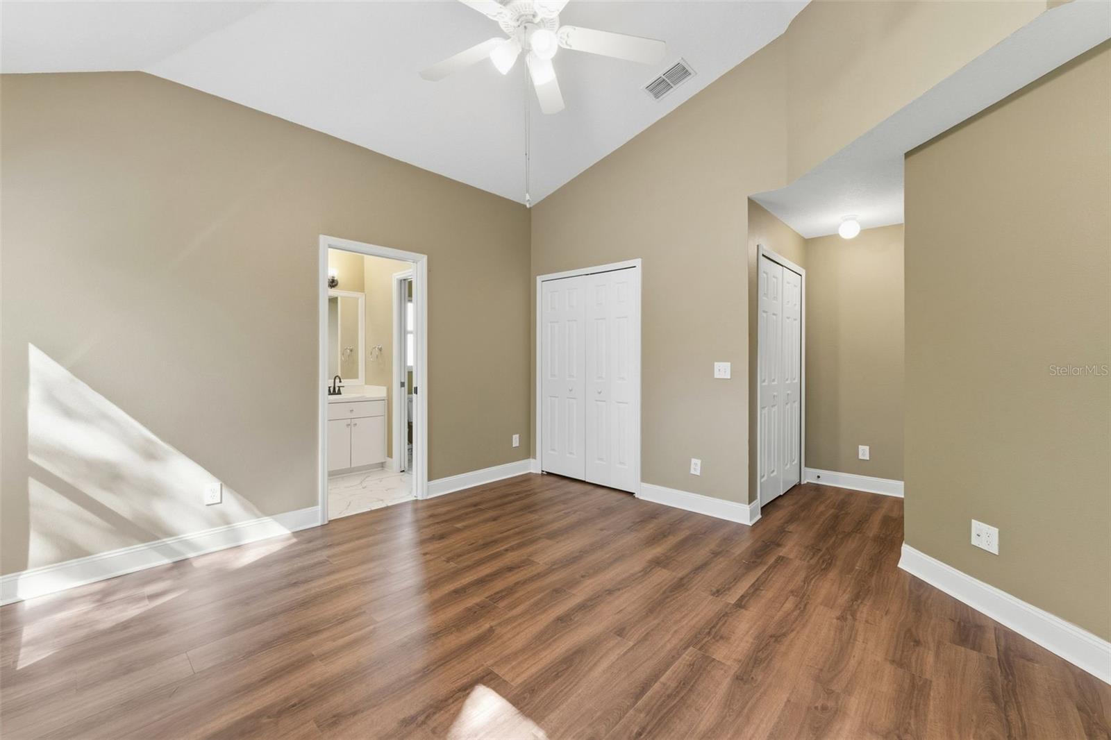 Image 15 of 33 For 15016 Deer Meadow Drive