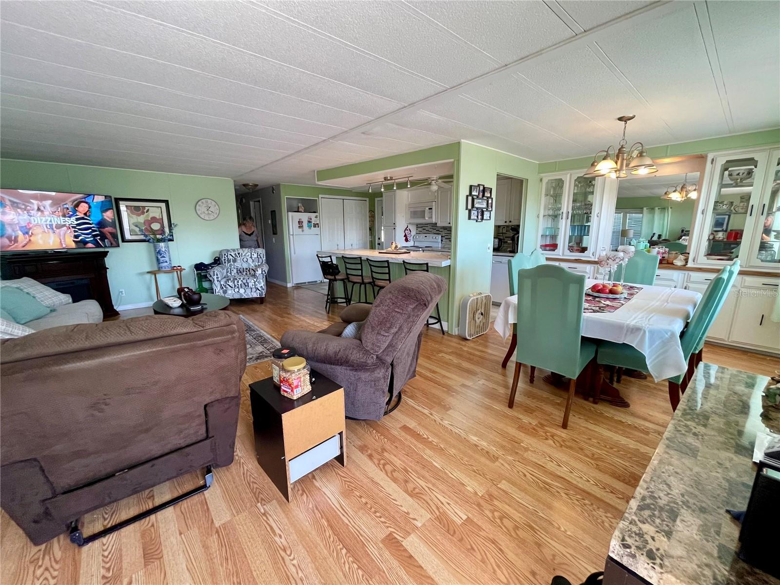 Image 7 of 30 For 34557 Gardenia Drive N