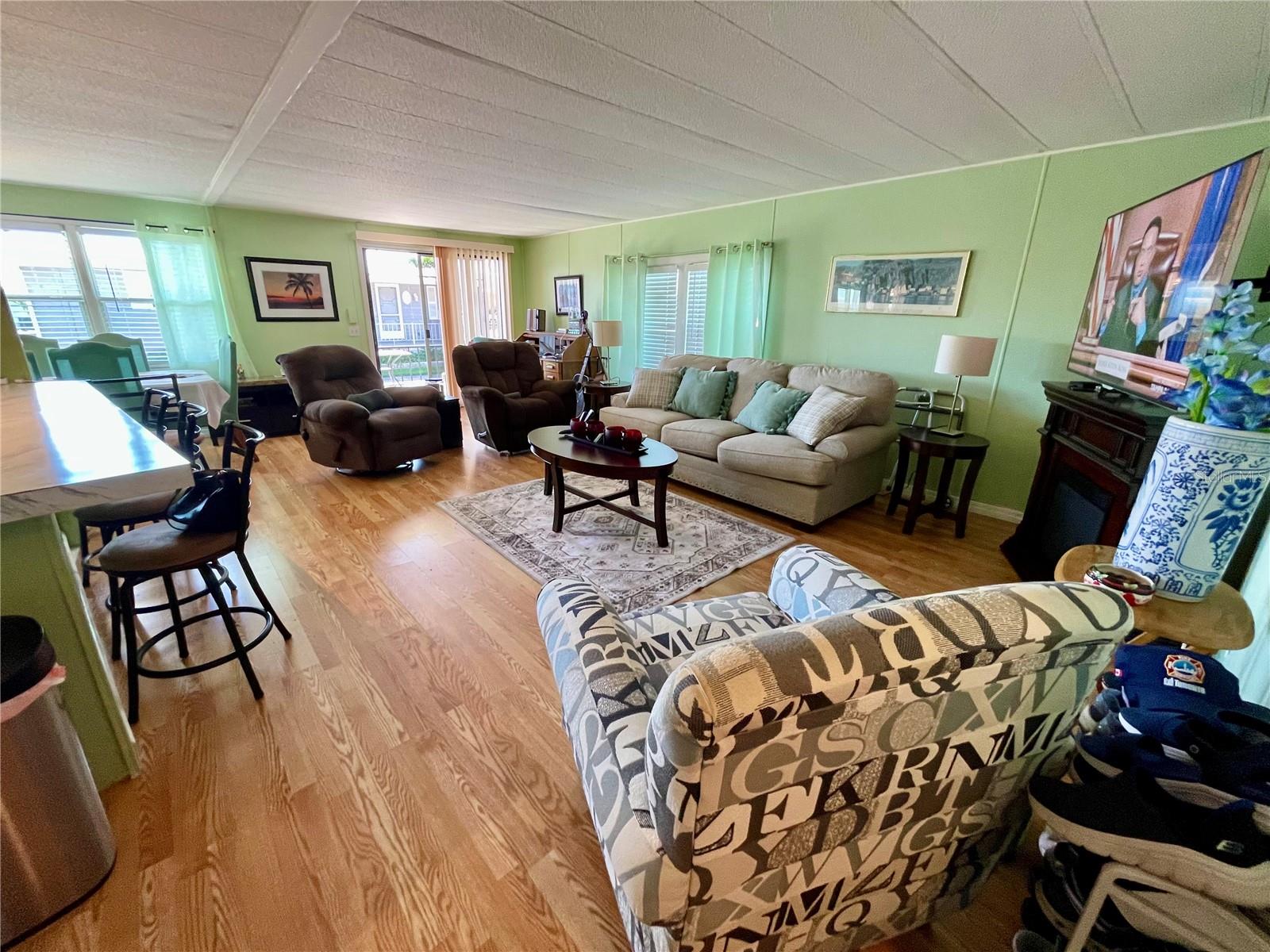 Image 9 of 30 For 34557 Gardenia Drive N