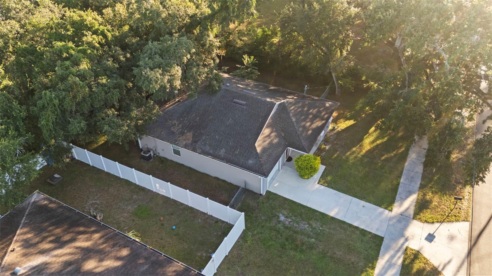 Image 26 of 31 For 4216 Yukon Street