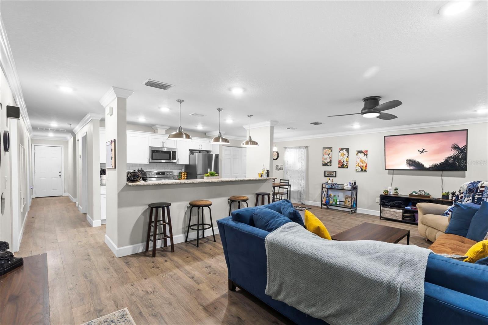 Image 6 of 31 For 4216 Yukon Street