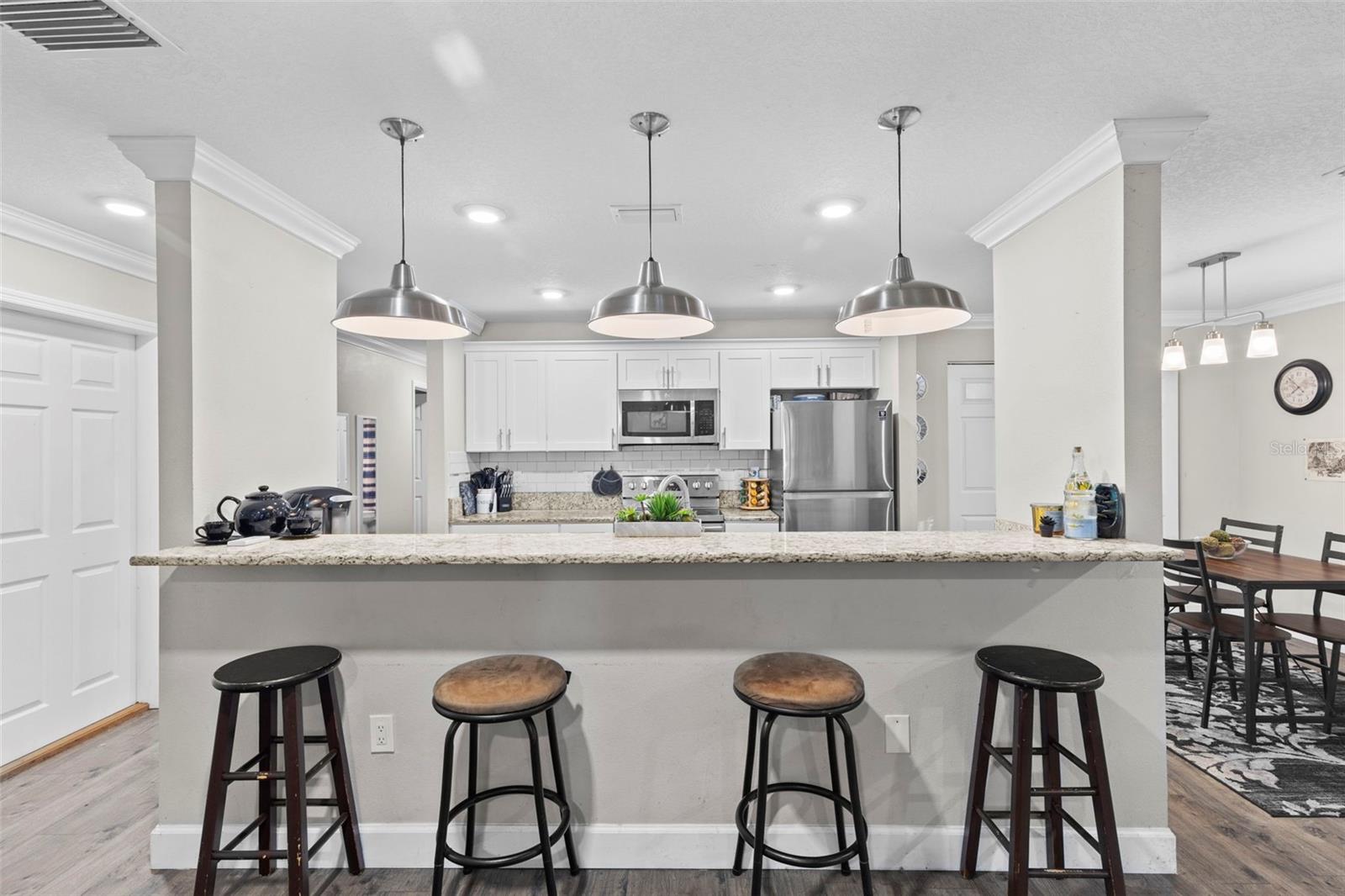 Image 7 of 31 For 4216 Yukon Street