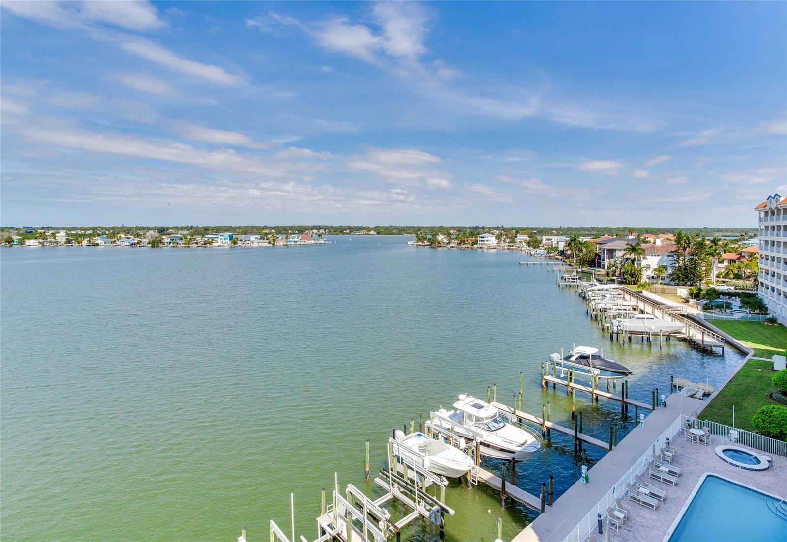 Image 66 of 67 For 17717 Gulf Boulevard 606