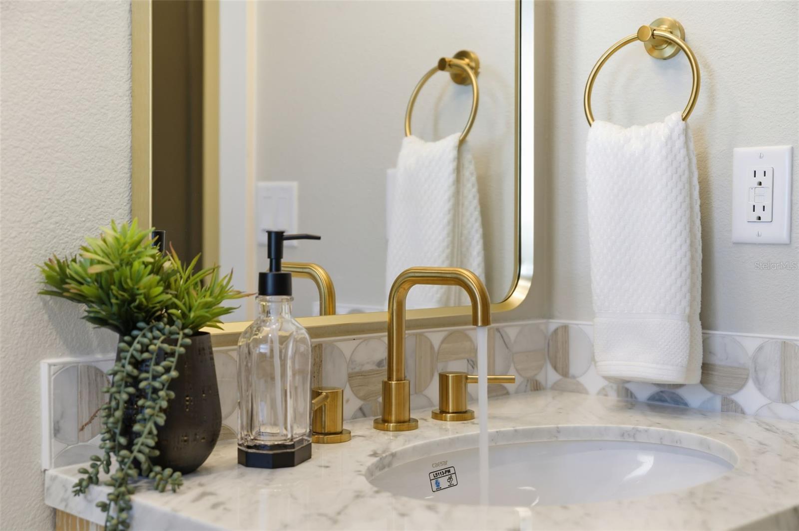 Image 15 of 49 For 6135 Tanglewood Drive Ne