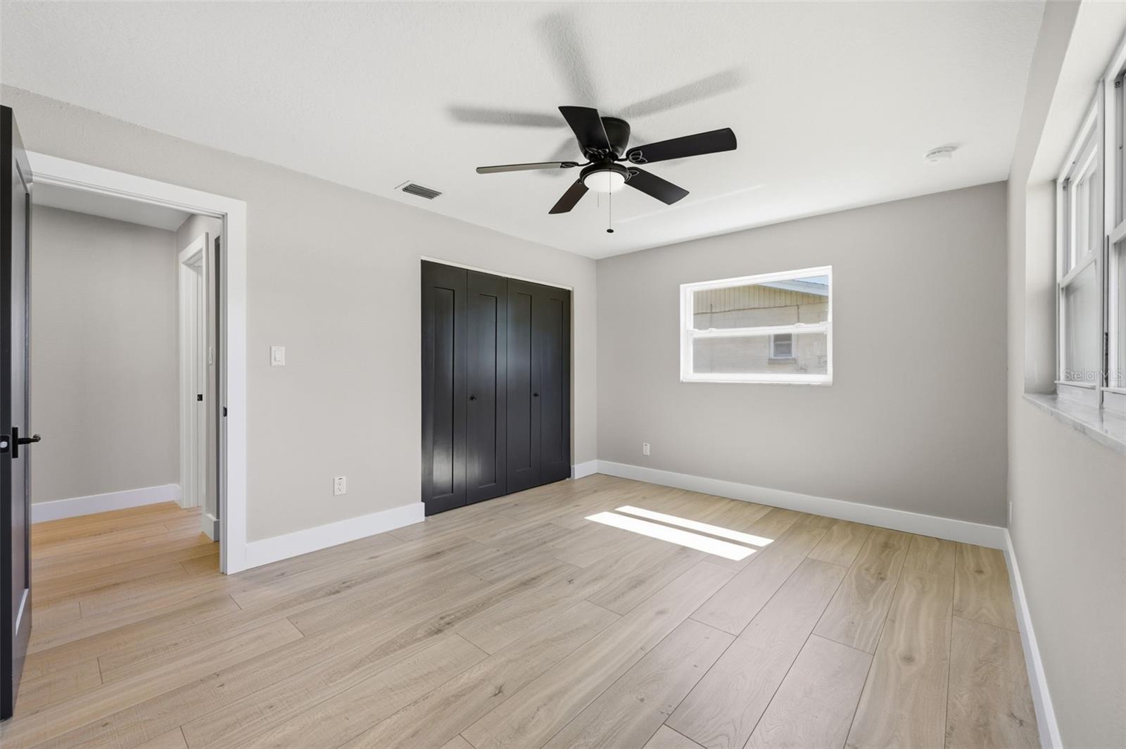 Image 16 of 49 For 6135 Tanglewood Drive Ne