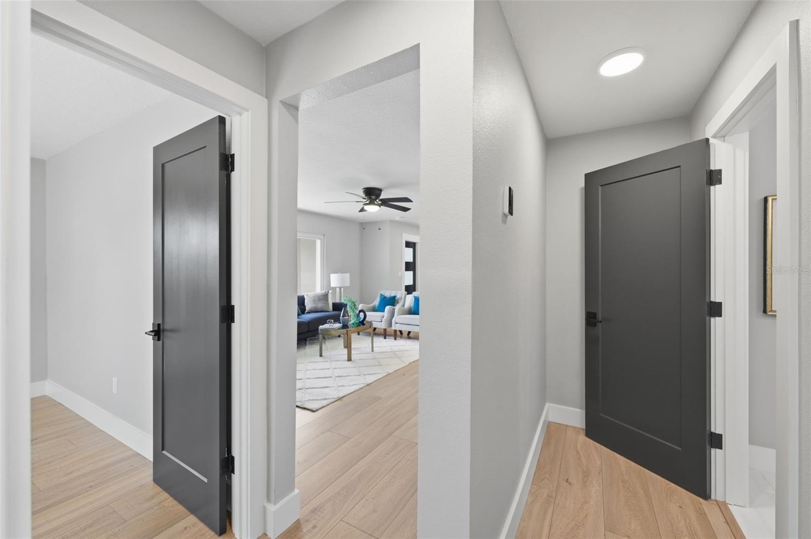 Image 18 of 49 For 6135 Tanglewood Drive Ne