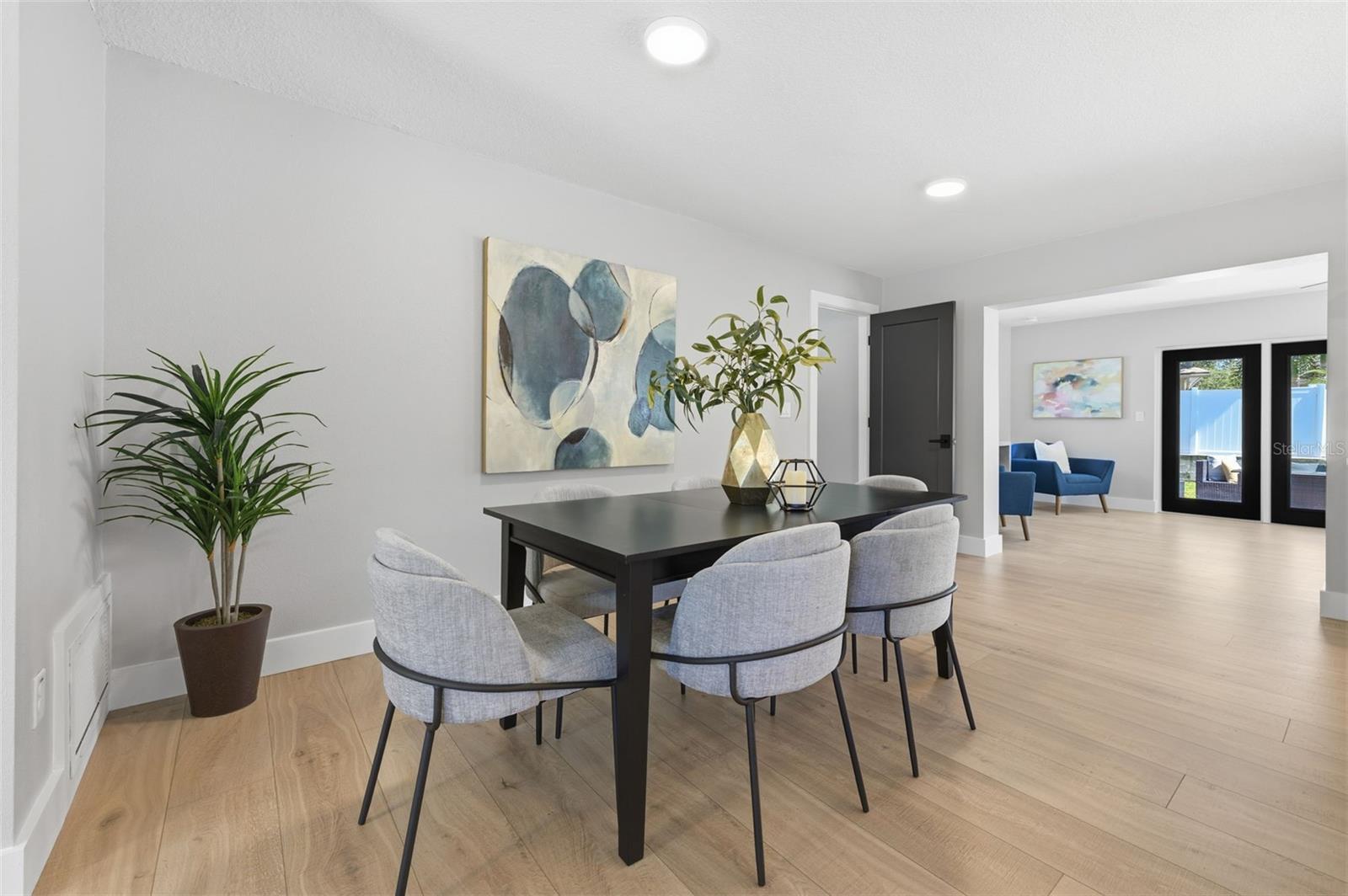 Image 21 of 49 For 6135 Tanglewood Drive Ne