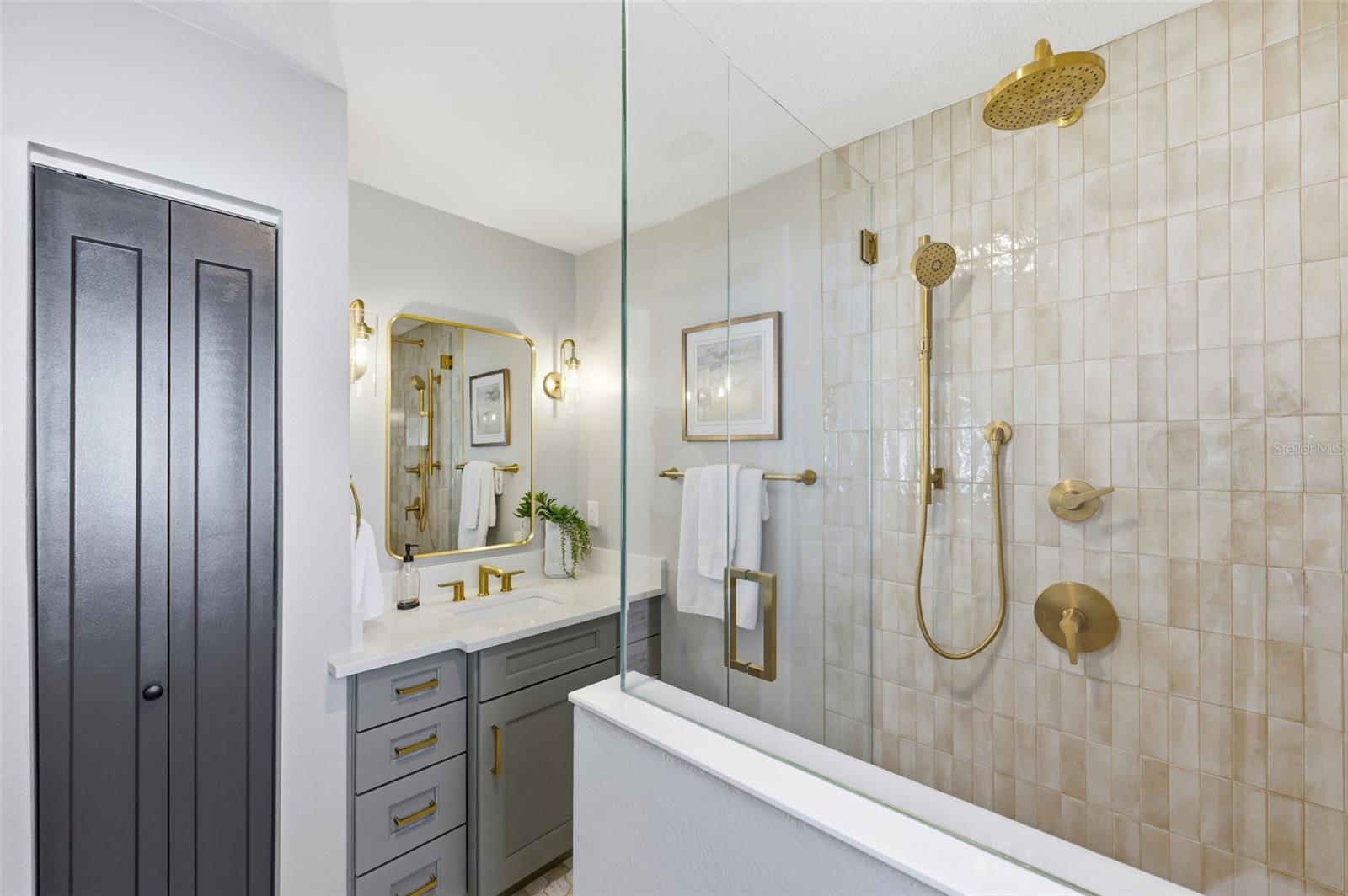 Image 29 of 49 For 6135 Tanglewood Drive Ne