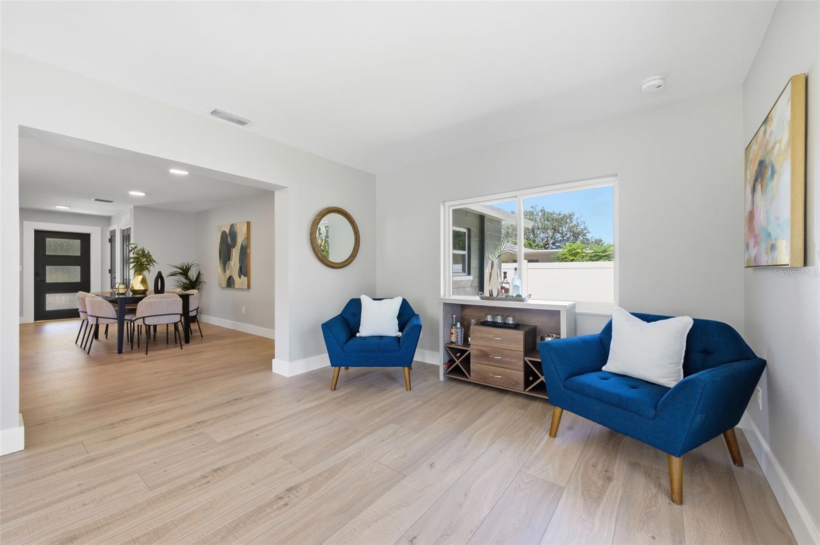 Image 33 of 49 For 6135 Tanglewood Drive Ne