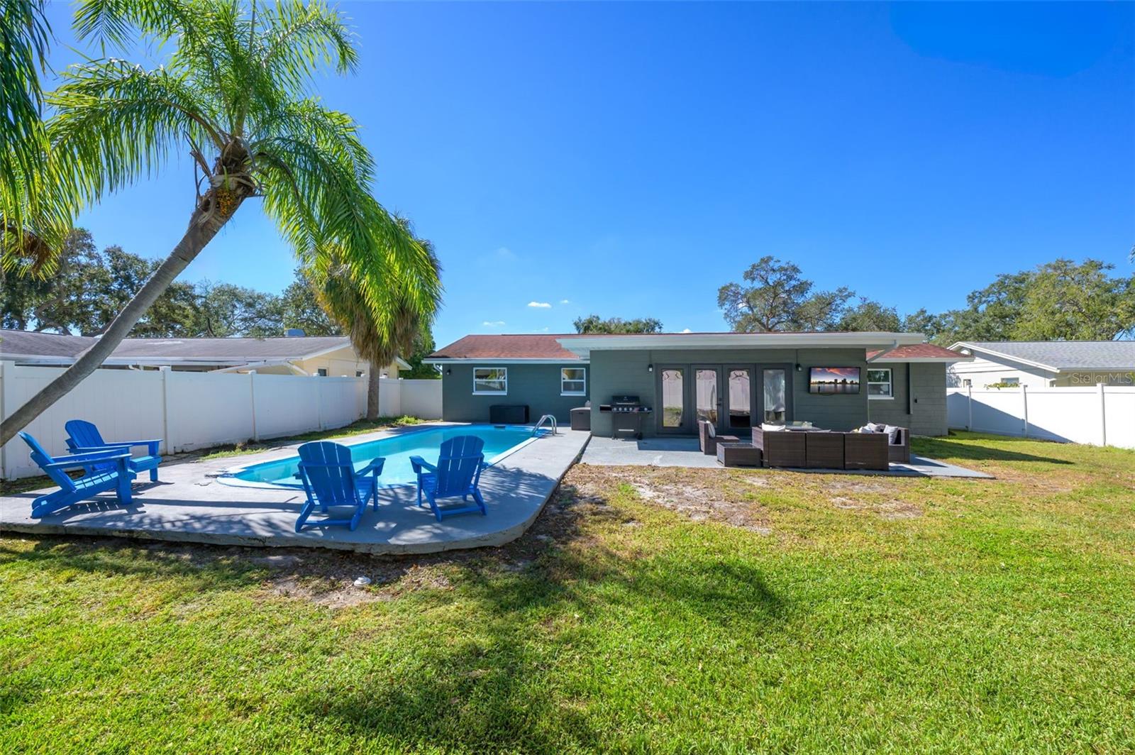 Image 42 of 49 For 6135 Tanglewood Drive Ne