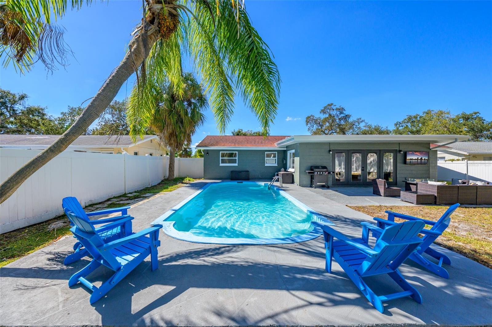 Image 43 of 49 For 6135 Tanglewood Drive Ne