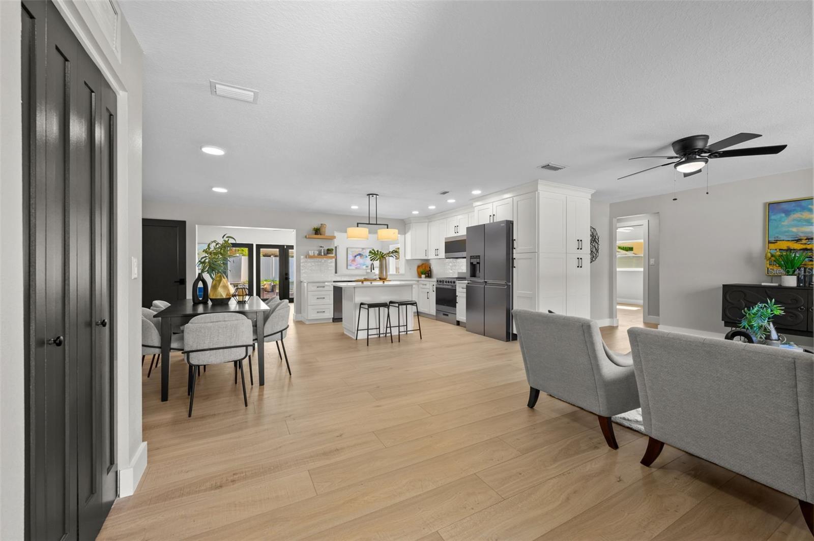 Image 5 of 49 For 6135 Tanglewood Drive Ne