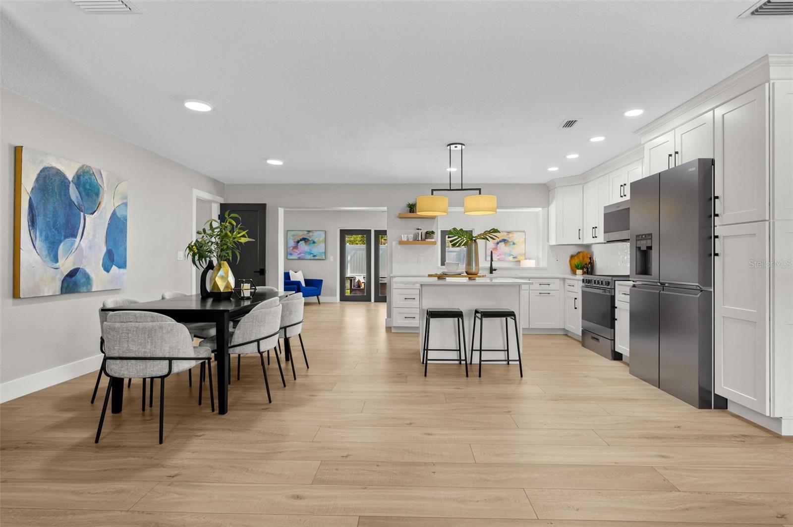 Image 6 of 49 For 6135 Tanglewood Drive Ne