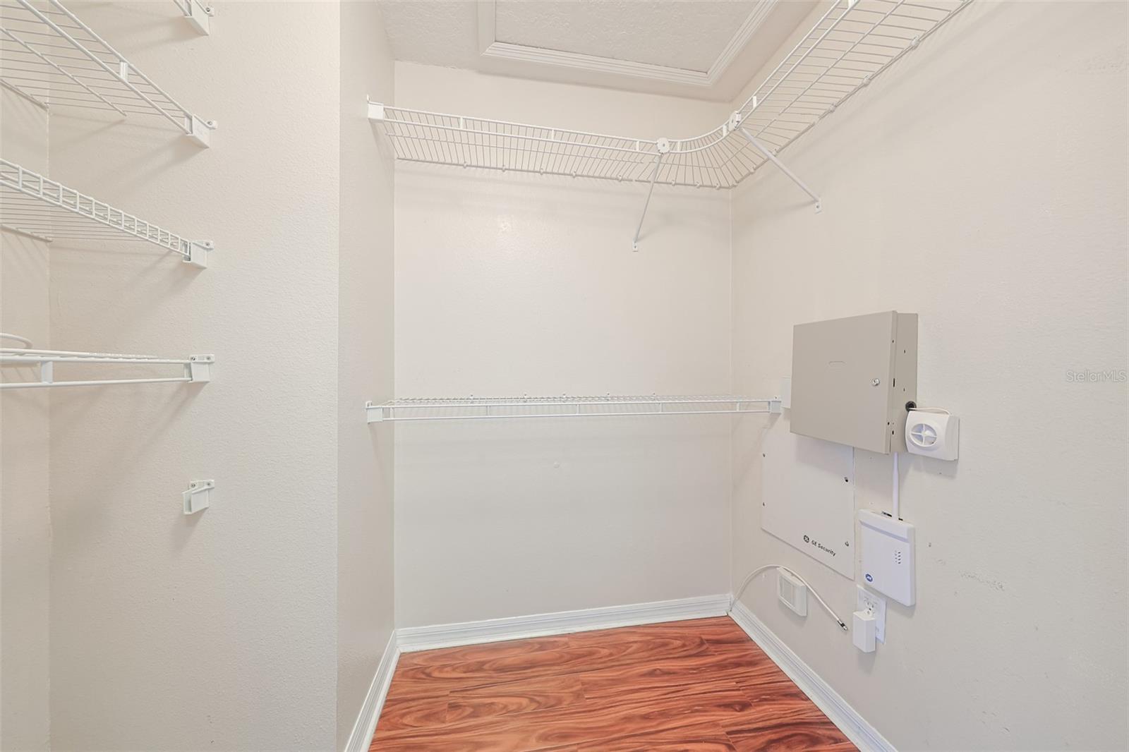 Image 22 of 35 For 12855 Kings Crossing Drive