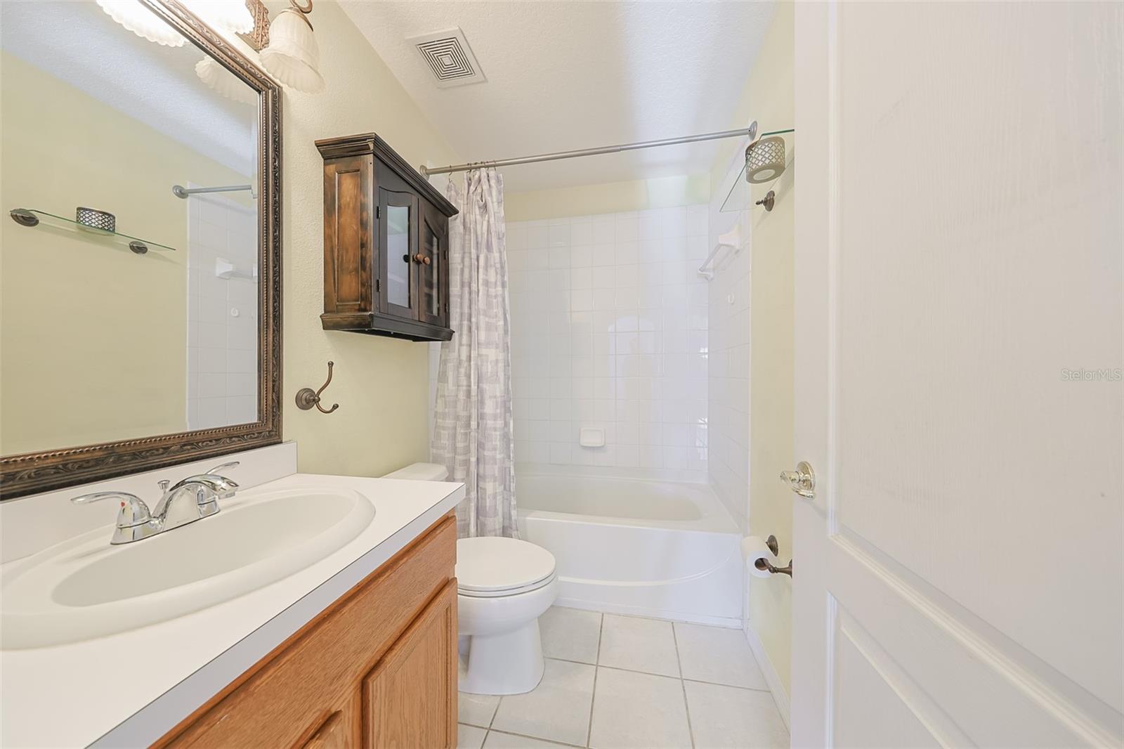 Image 23 of 35 For 12855 Kings Crossing Drive