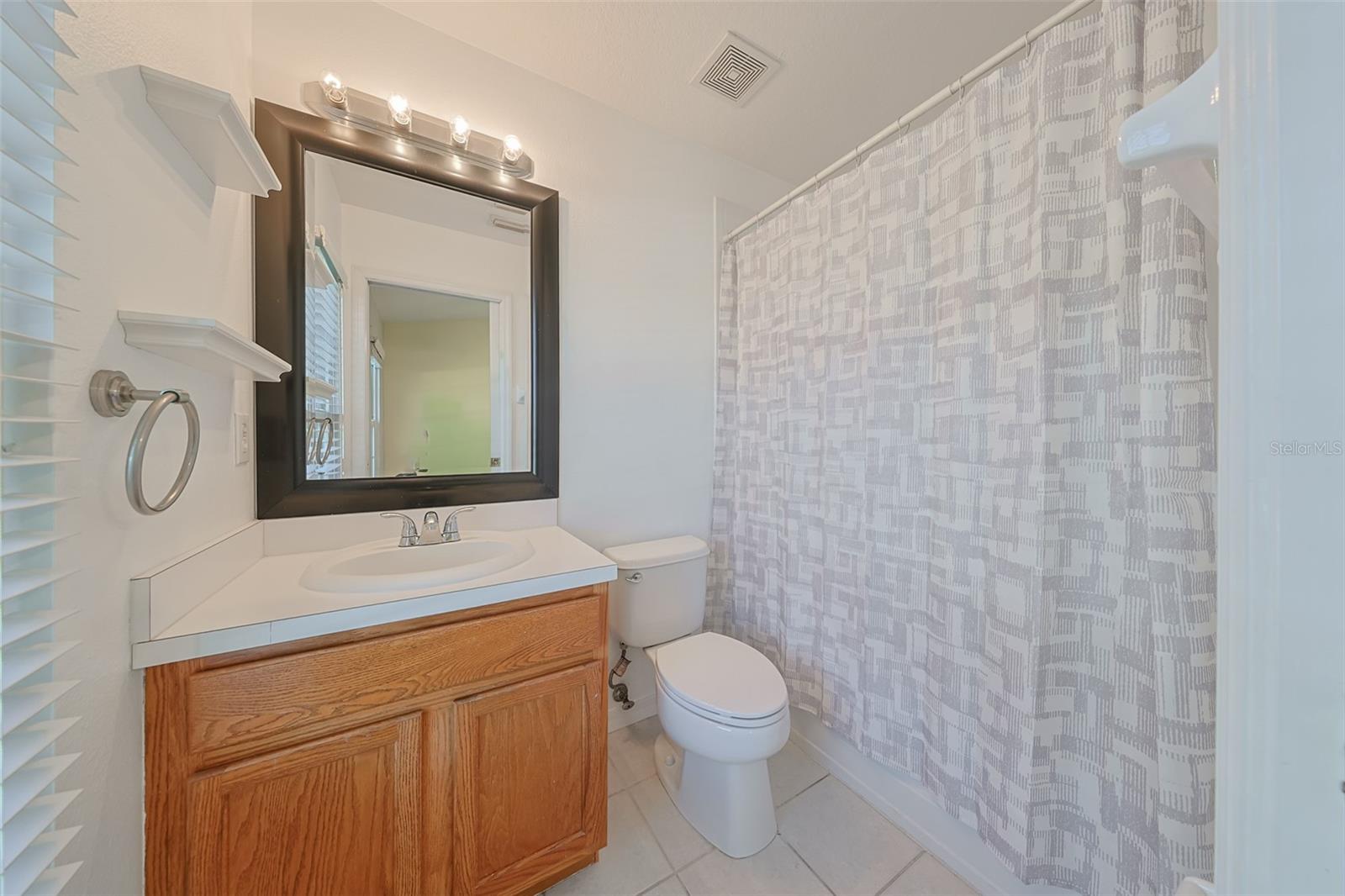 Image 26 of 35 For 12855 Kings Crossing Drive