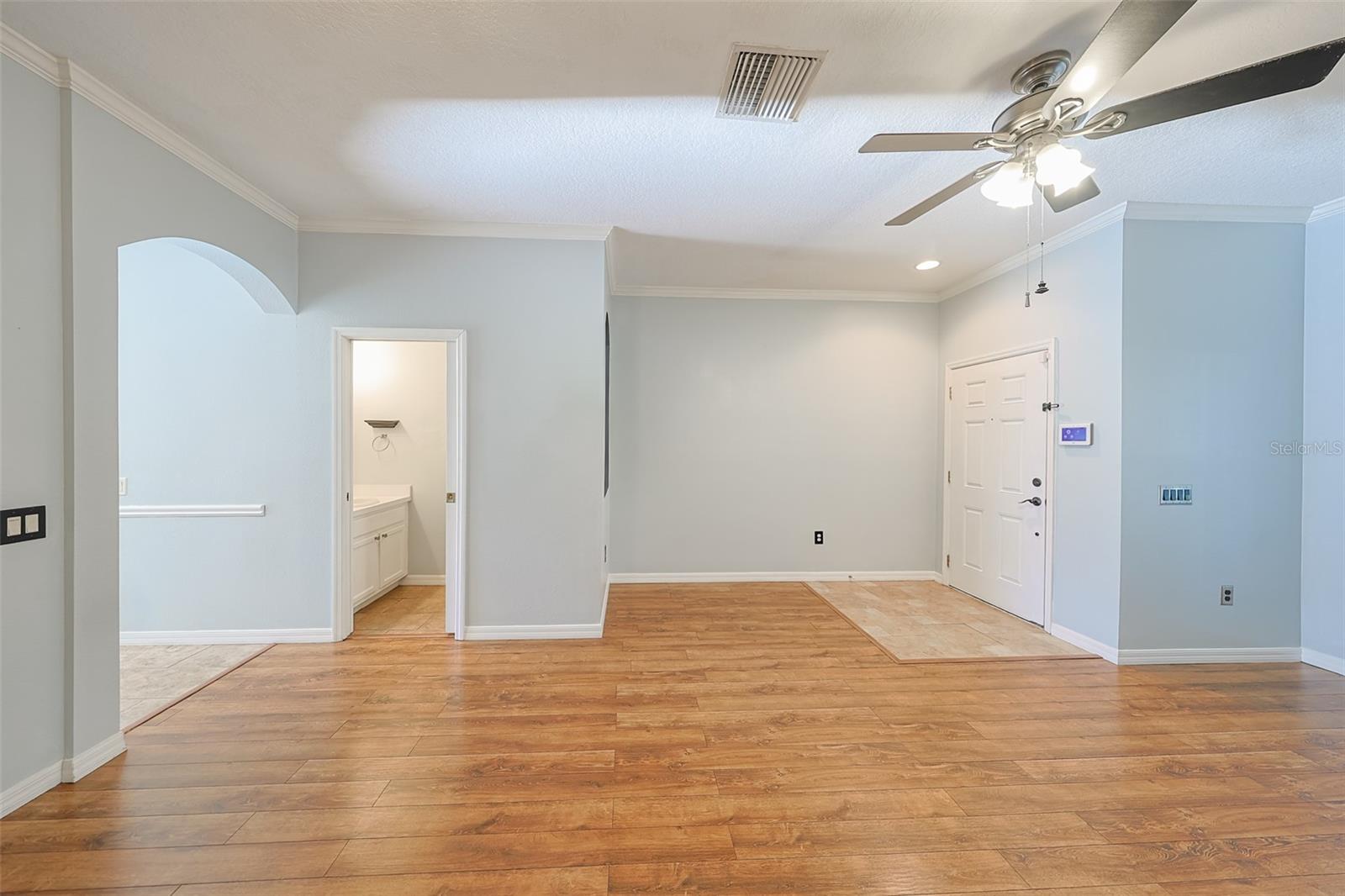 Image 4 of 35 For 12855 Kings Crossing Drive