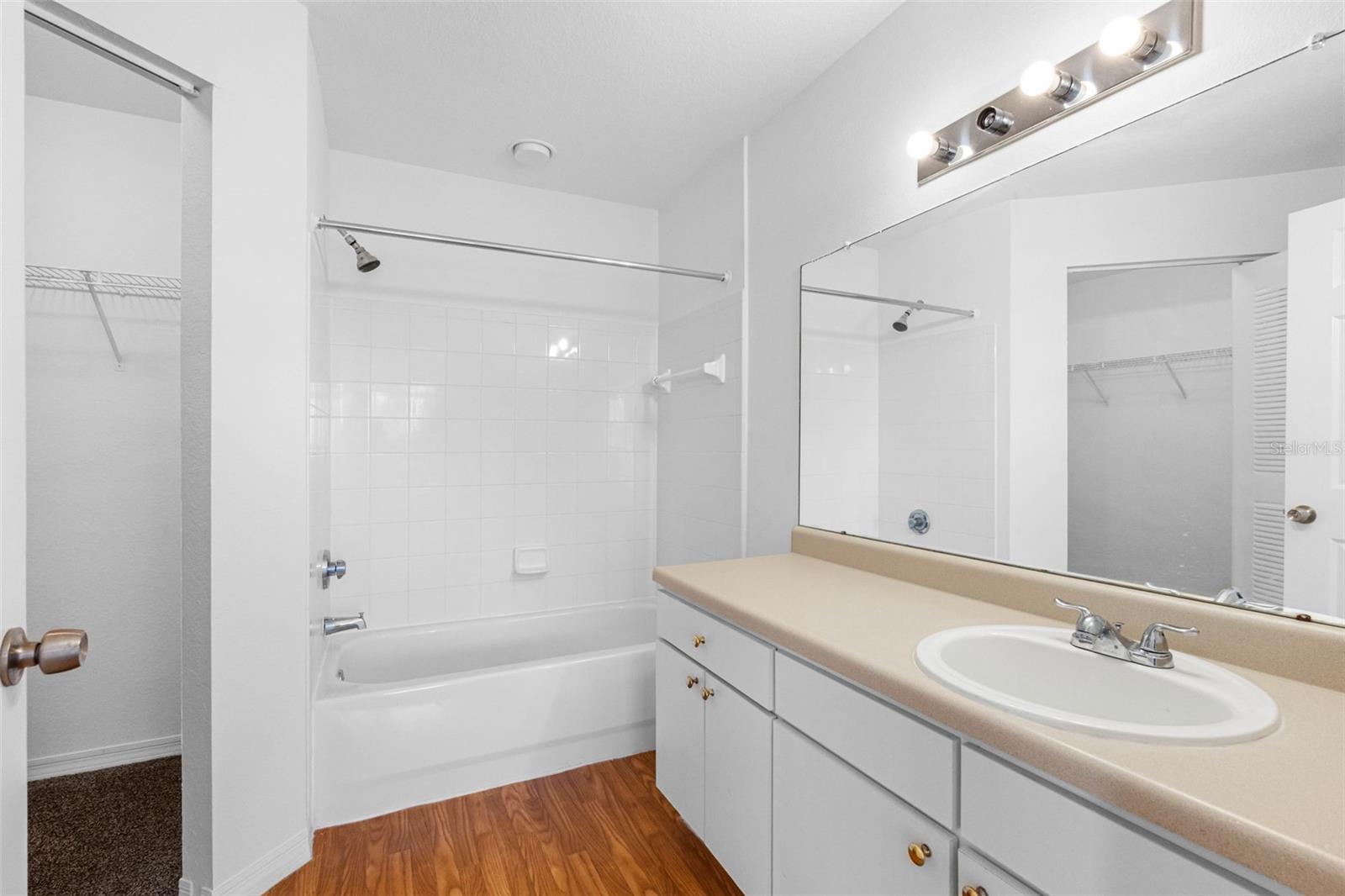Image 26 of 38 For 10538 Windsor Lake Court 10538