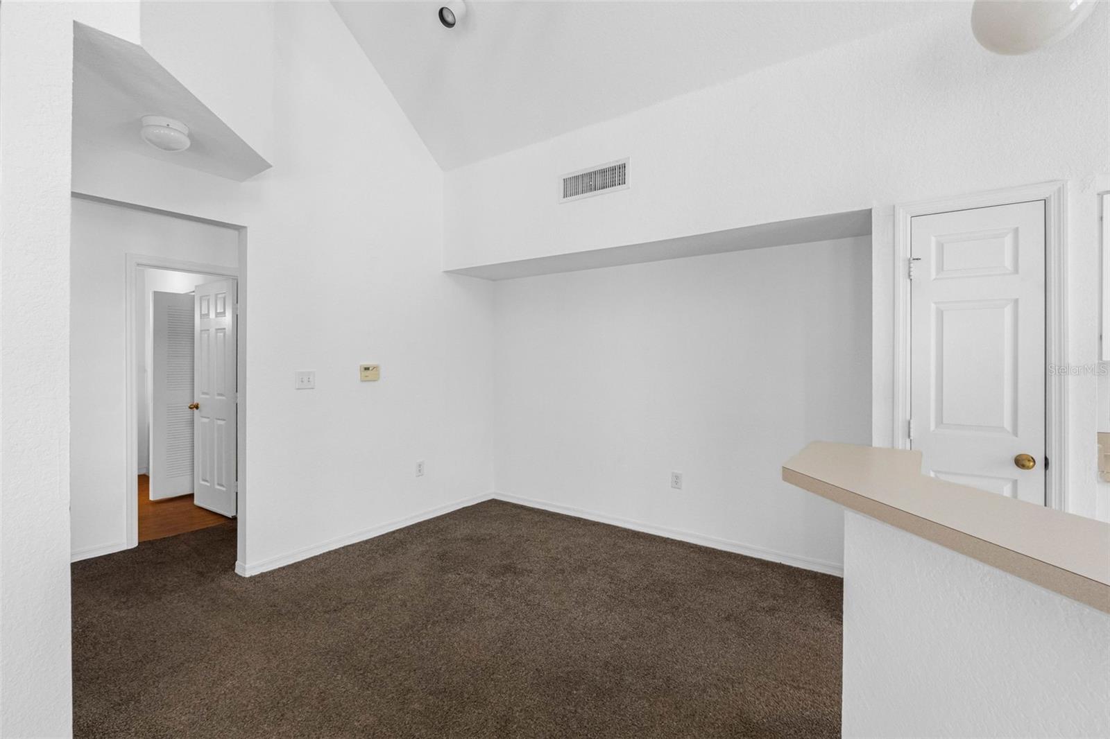 Image 8 of 38 For 10538 Windsor Lake Court 10538