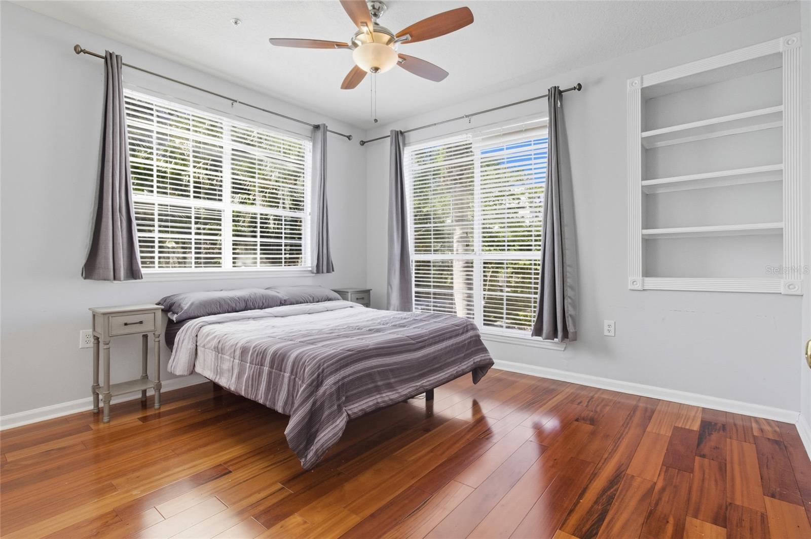 Image 21 of 48 For 2212 Bay Club Circle 2212