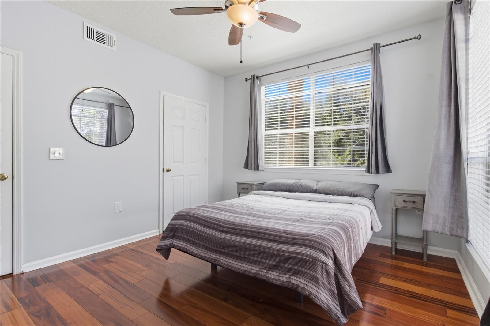 Image 23 of 48 For 2212 Bay Club Circle 2212