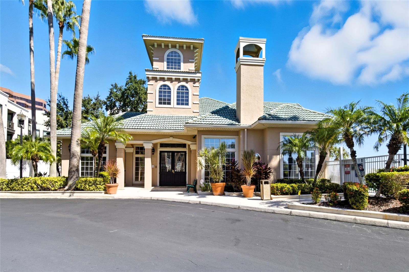 Image 30 of 48 For 2212 Bay Club Circle 2212