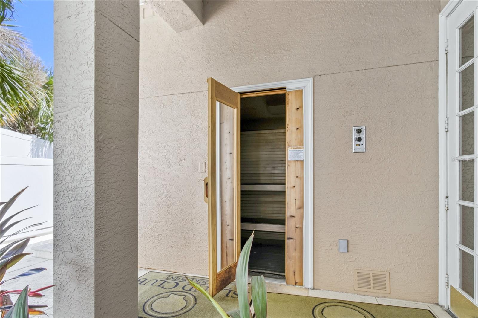 Image 37 of 48 For 2212 Bay Club Circle 2212