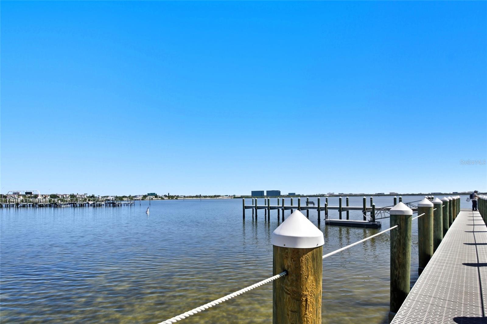 Image 46 of 48 For 2212 Bay Club Circle 2212