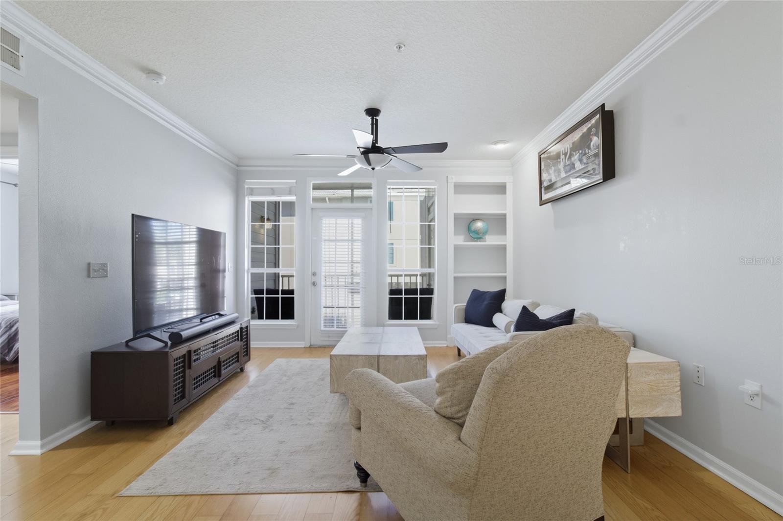 Image 6 of 48 For 2212 Bay Club Circle 2212