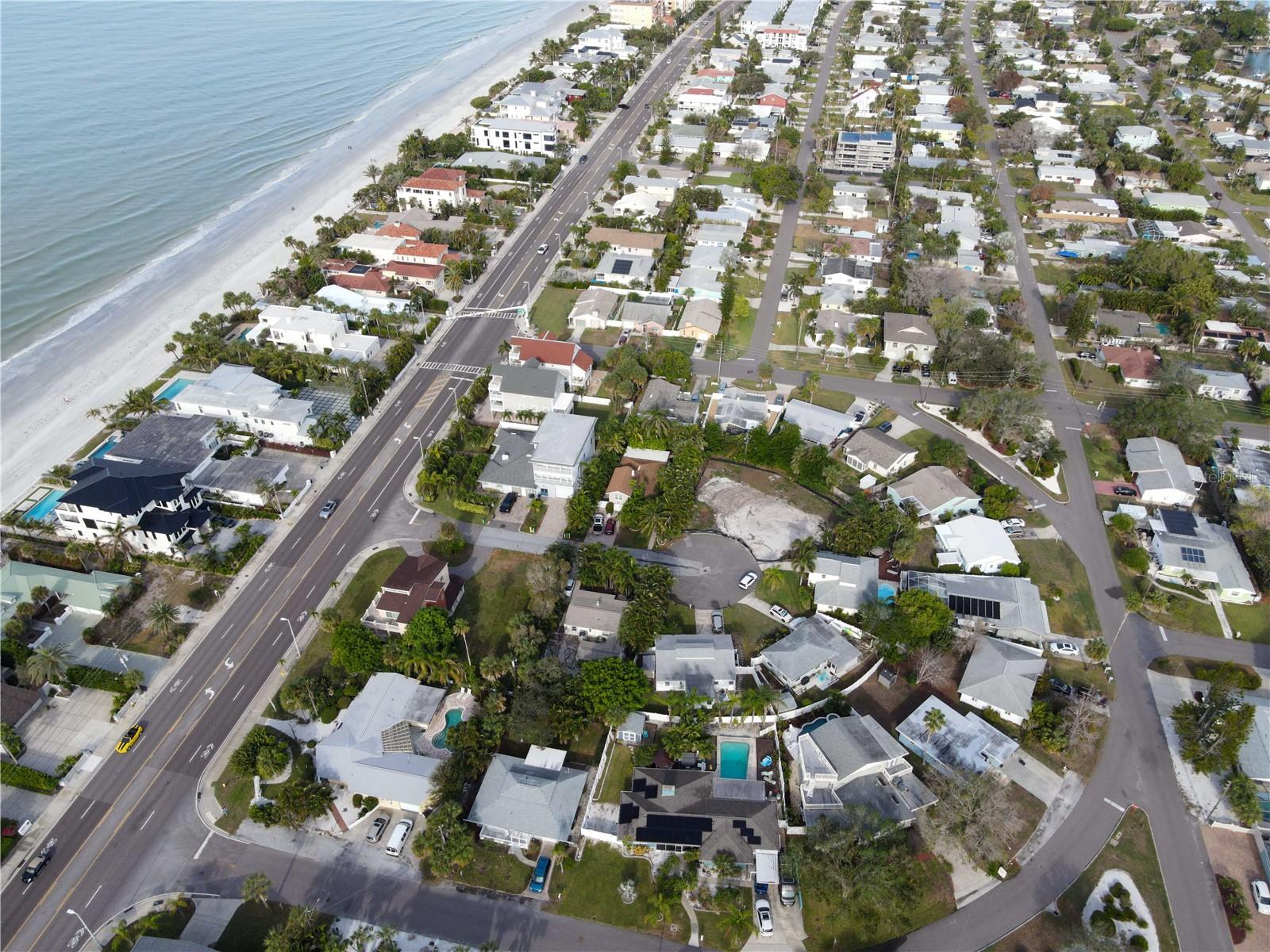 Image 6 of 11 For 30 160th Court 22