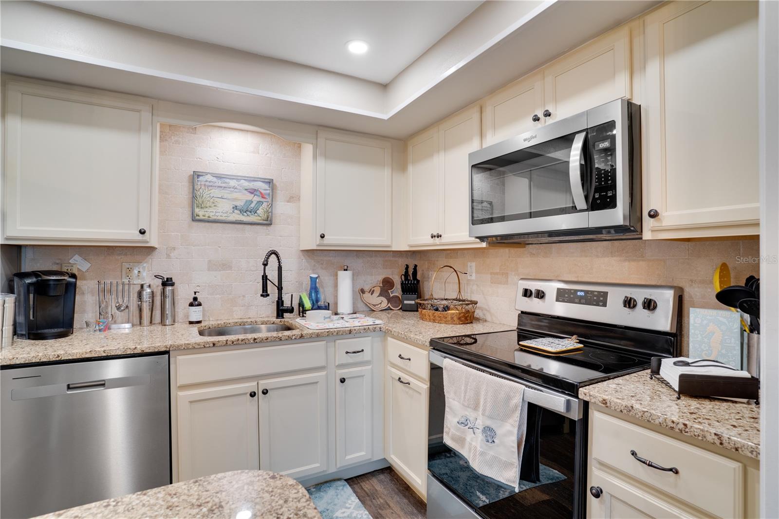Image 13 of 35 For 420 64th Avenue 207