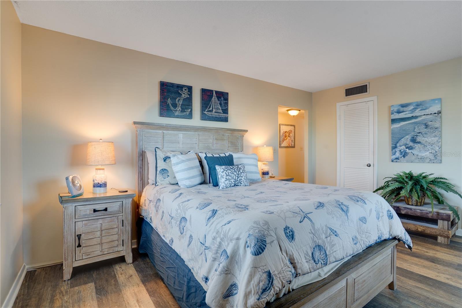 Image 18 of 35 For 420 64th Avenue 207