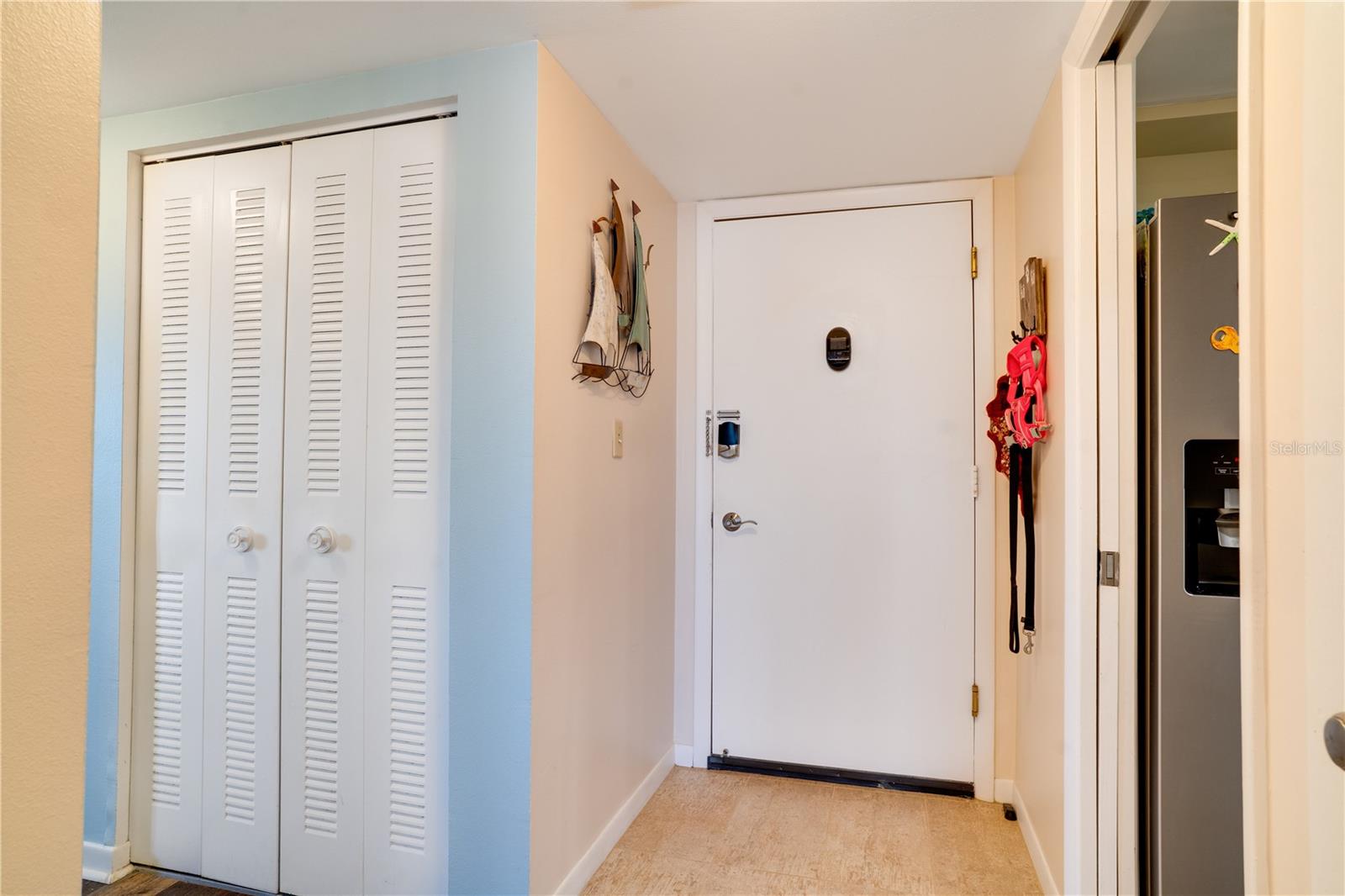Image 5 of 35 For 420 64th Avenue 207