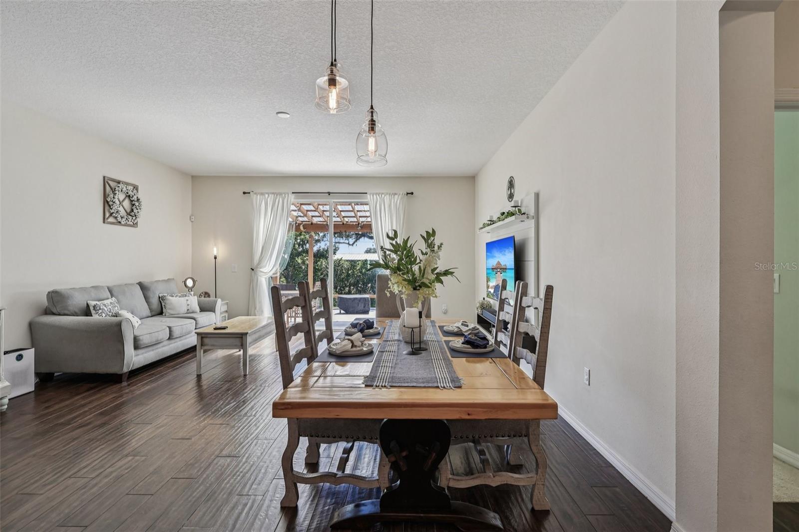 Image 11 of 63 For 13101 Done Groven Drive