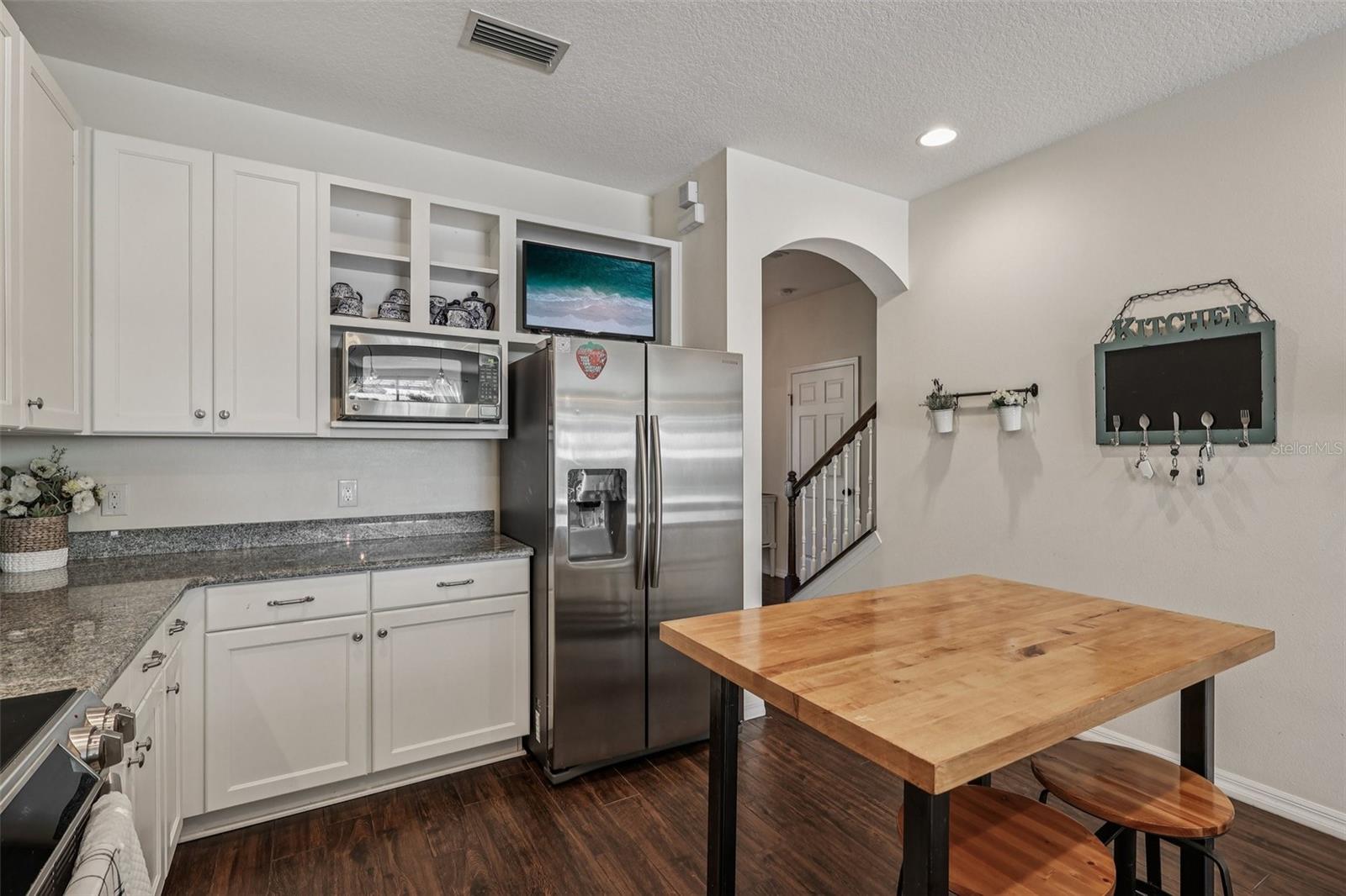 Image 16 of 63 For 13101 Done Groven Drive