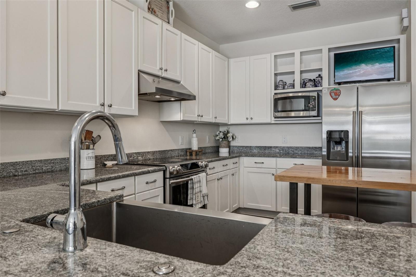 Image 18 of 63 For 13101 Done Groven Drive
