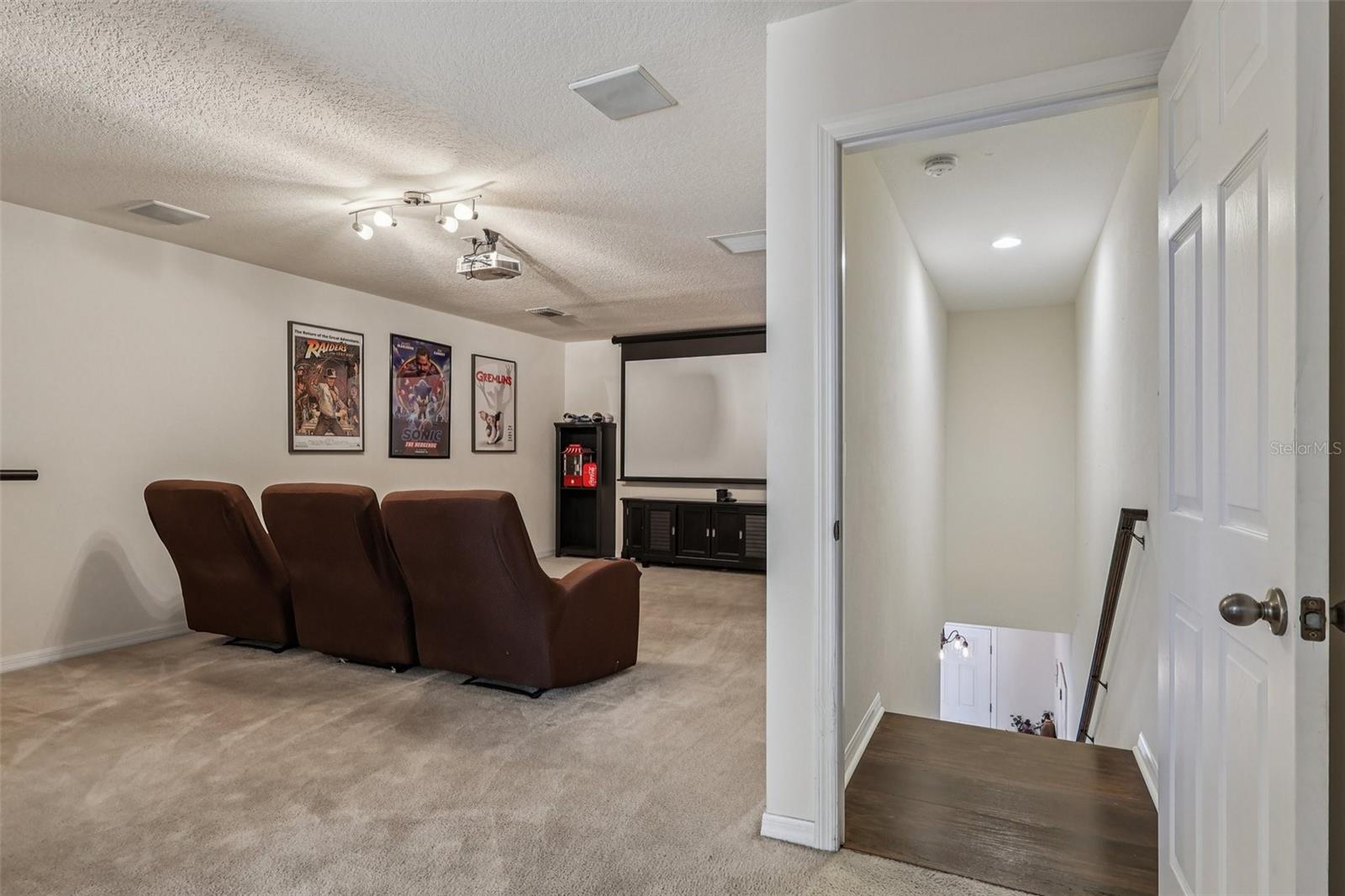 Image 32 of 63 For 13101 Done Groven Drive