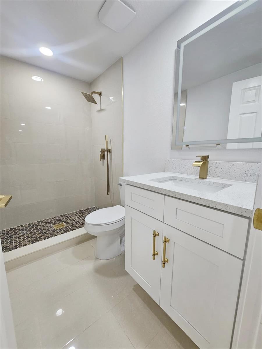 Image 17 of 22 For 6020 Olive Avenue