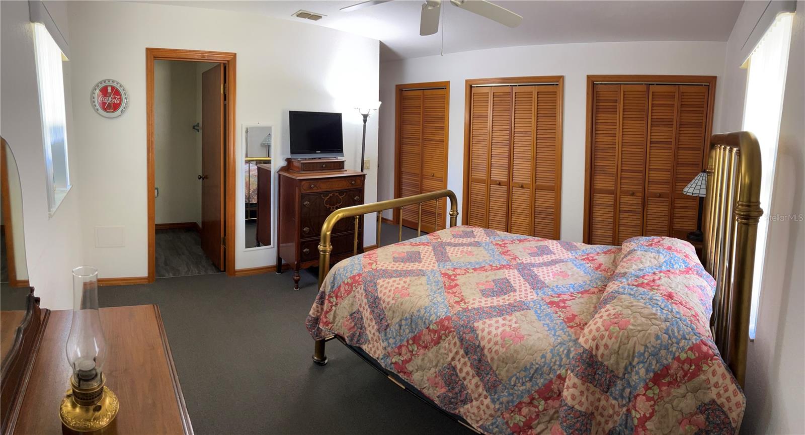 Image 14 of 23 For 6490 Amity Street