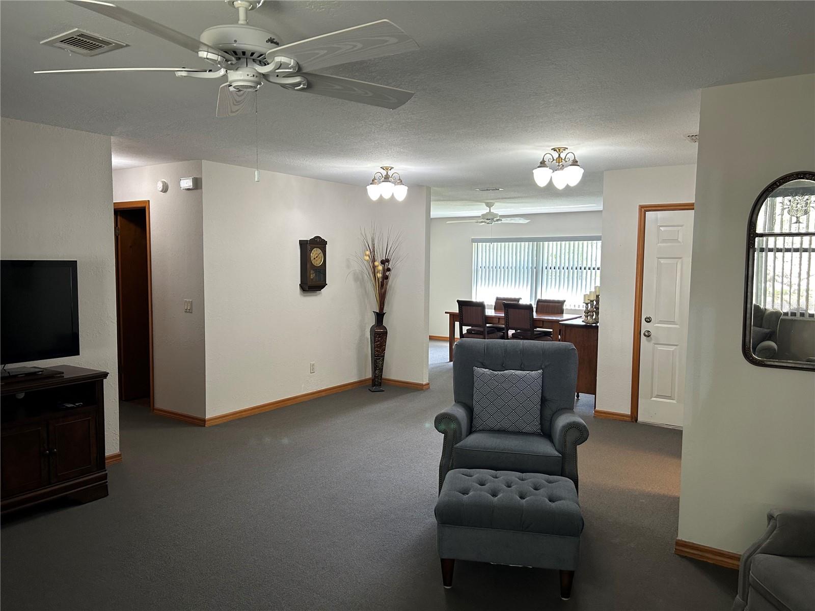 Image 8 of 23 For 6490 Amity Street