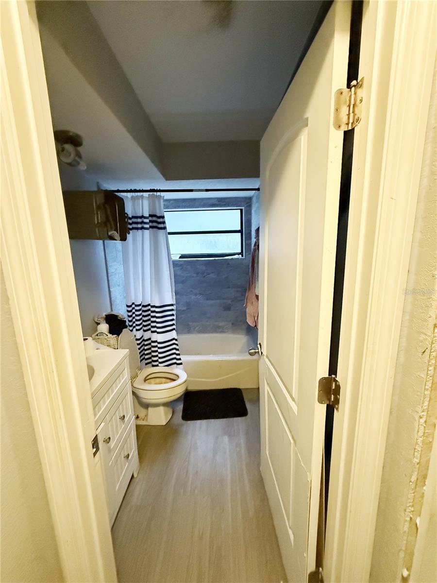 Image 3 of 22 For 1521 Saint Elizabeth Place