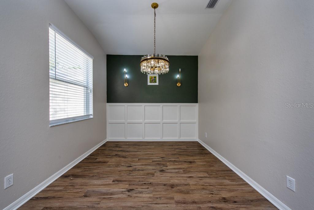 Listing photo id 9 for 11104 Holly Cone Drive