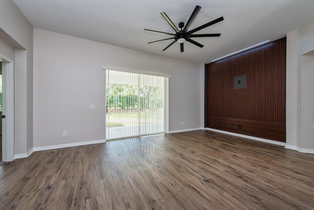 Listing photo id 0 for 11104 Holly Cone Drive