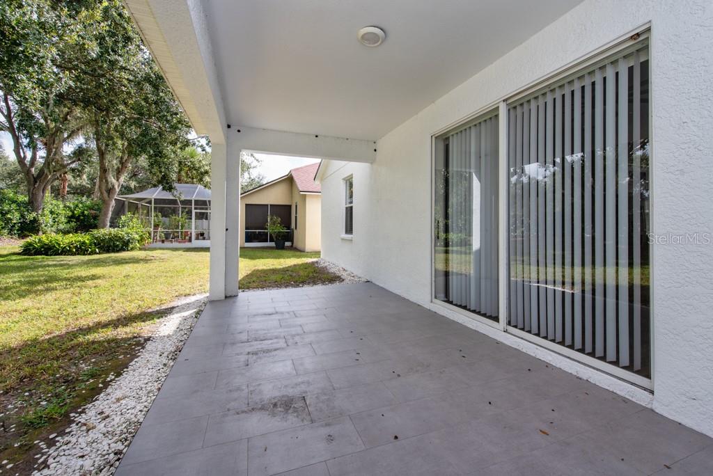 Listing photo id 21 for 11104 Holly Cone Drive