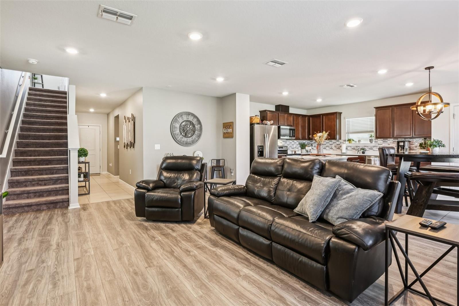 Image 2 of 68 For 29977 Marquette Avenue