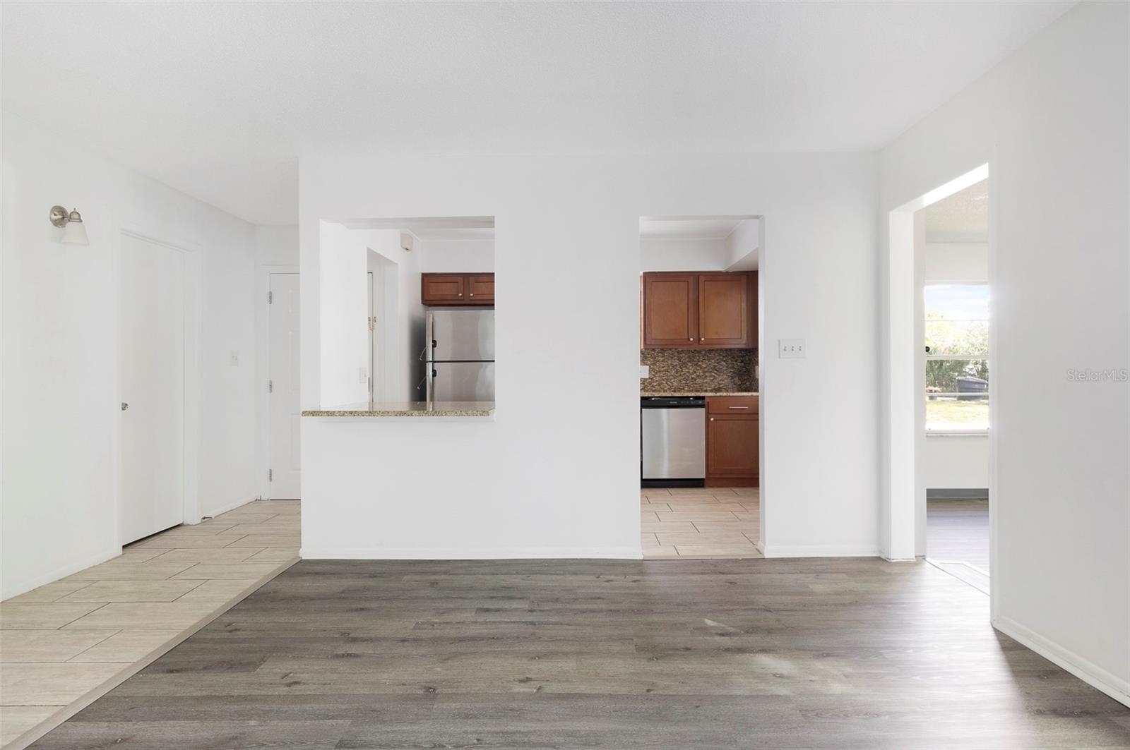 Image 11 of 30 For 7670 8th Street N