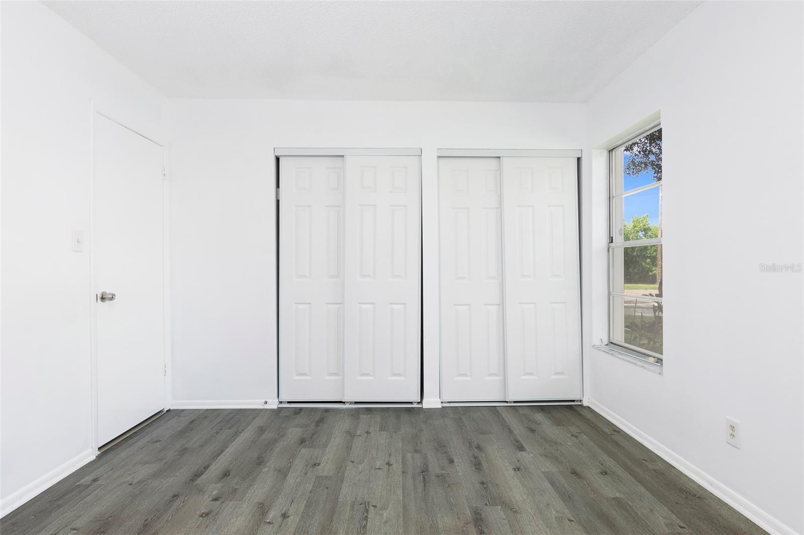 Image 18 of 30 For 7670 8th Street N