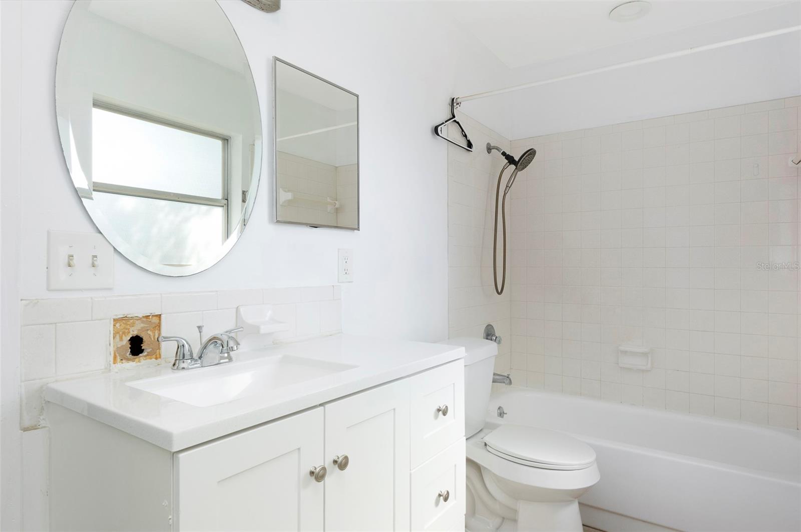 Image 21 of 30 For 7670 8th Street N